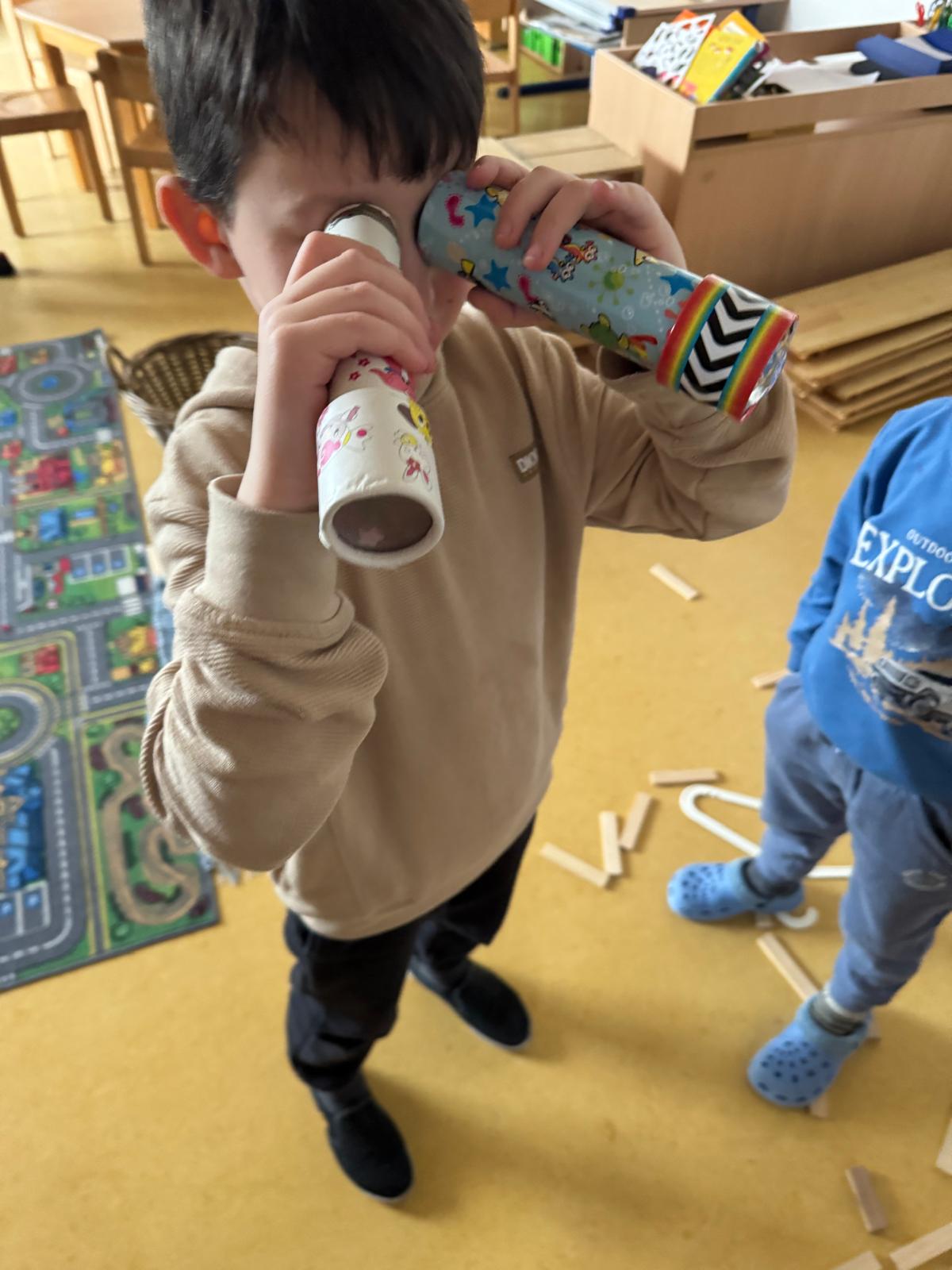 Vorschule nehmen wir sehr ernst - und haben viel Spaß Den Blick schulen - unter erschwerten Bedingungen a1ad83d0-1af2-48e7-9b2b-320104865b87