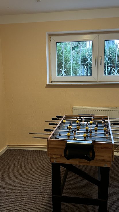 Kicker Einen Kicker haben wir ganz unten. HIer kann es mal etwas lauter werden.