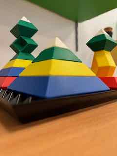das ist schon recht komplizierte dreidimensionale Geometrie das ist schon recht komplizierte dreidimensionale Geometrie